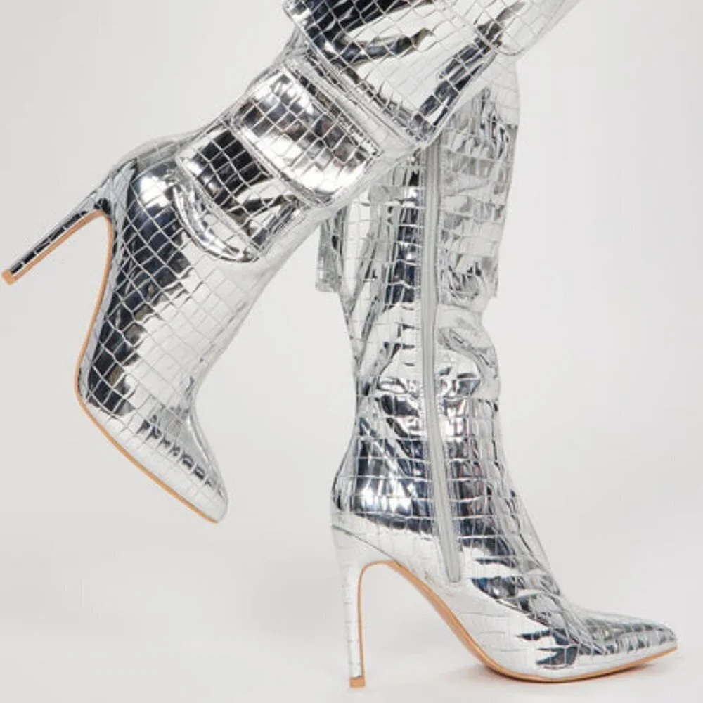 Feeling Trendy Cargo Boots - Silver